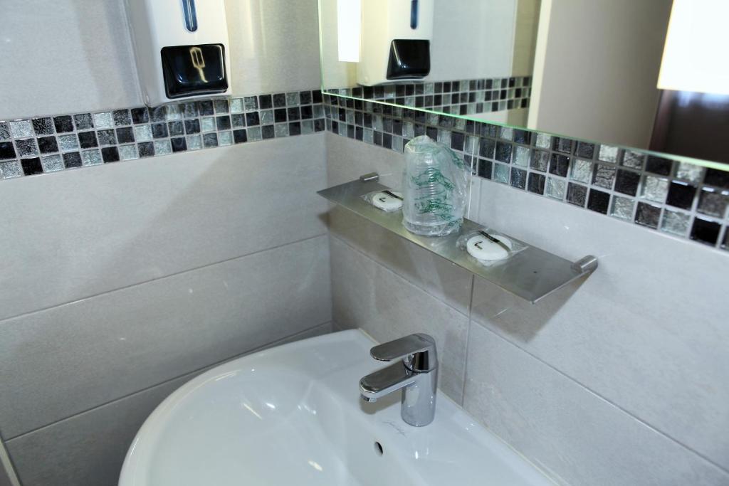 Chambre Triple avec Baignoire ou Douche